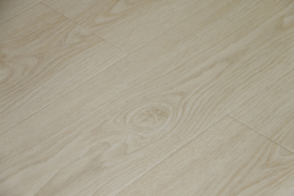 K7701 Дуб Белый  Madera Classik (+)